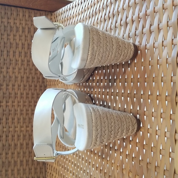 Wedge Sandals - Picture 3 of 7